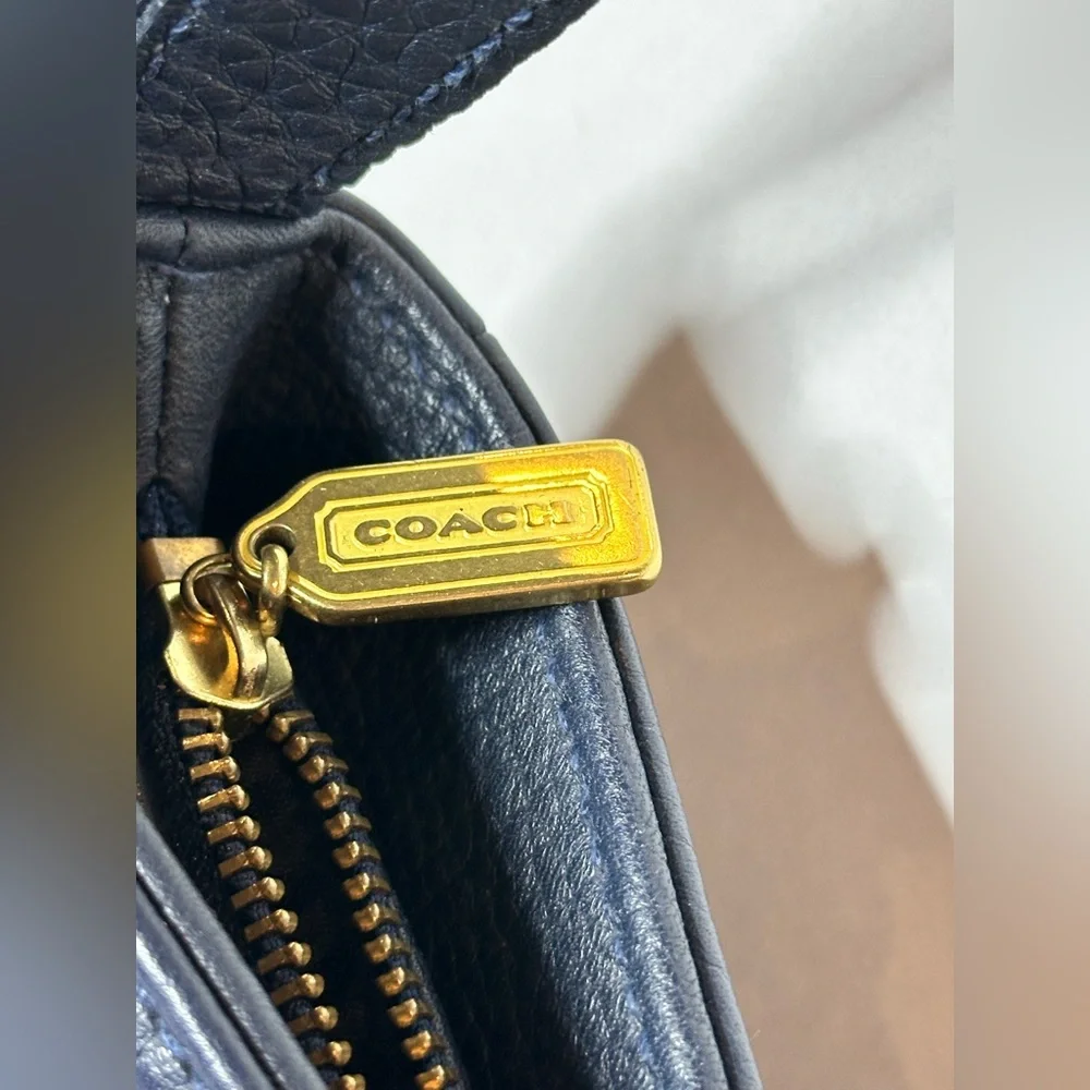 Coach Sonoma Pocket Zip Navy Blue Pebbled Leather Adjustable Crossbody Bag Vtg - Picture 3 of 16